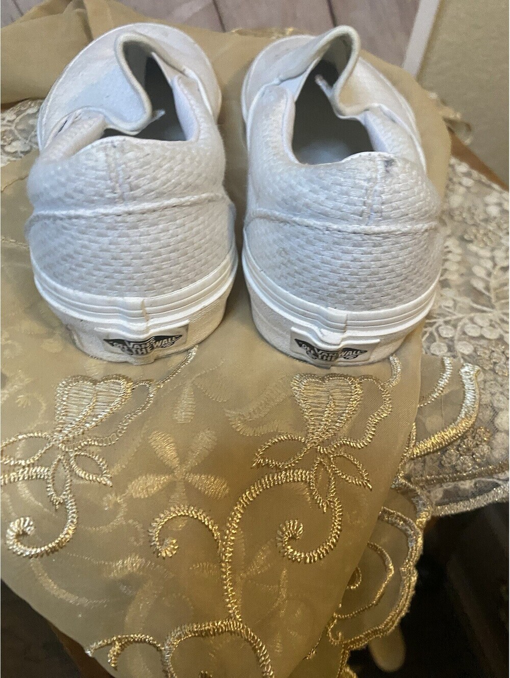 And White Basket Weave Woven Classic Slip On Sneakers Size 5.0 - Picture 3 of 6